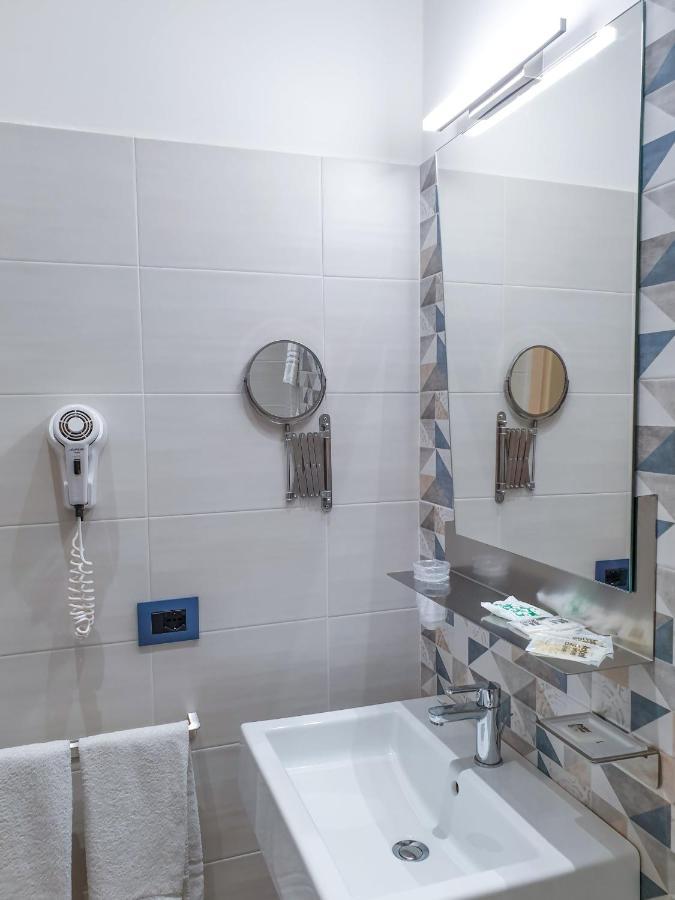Color Hotel Rimini Ngoại thất bức ảnh