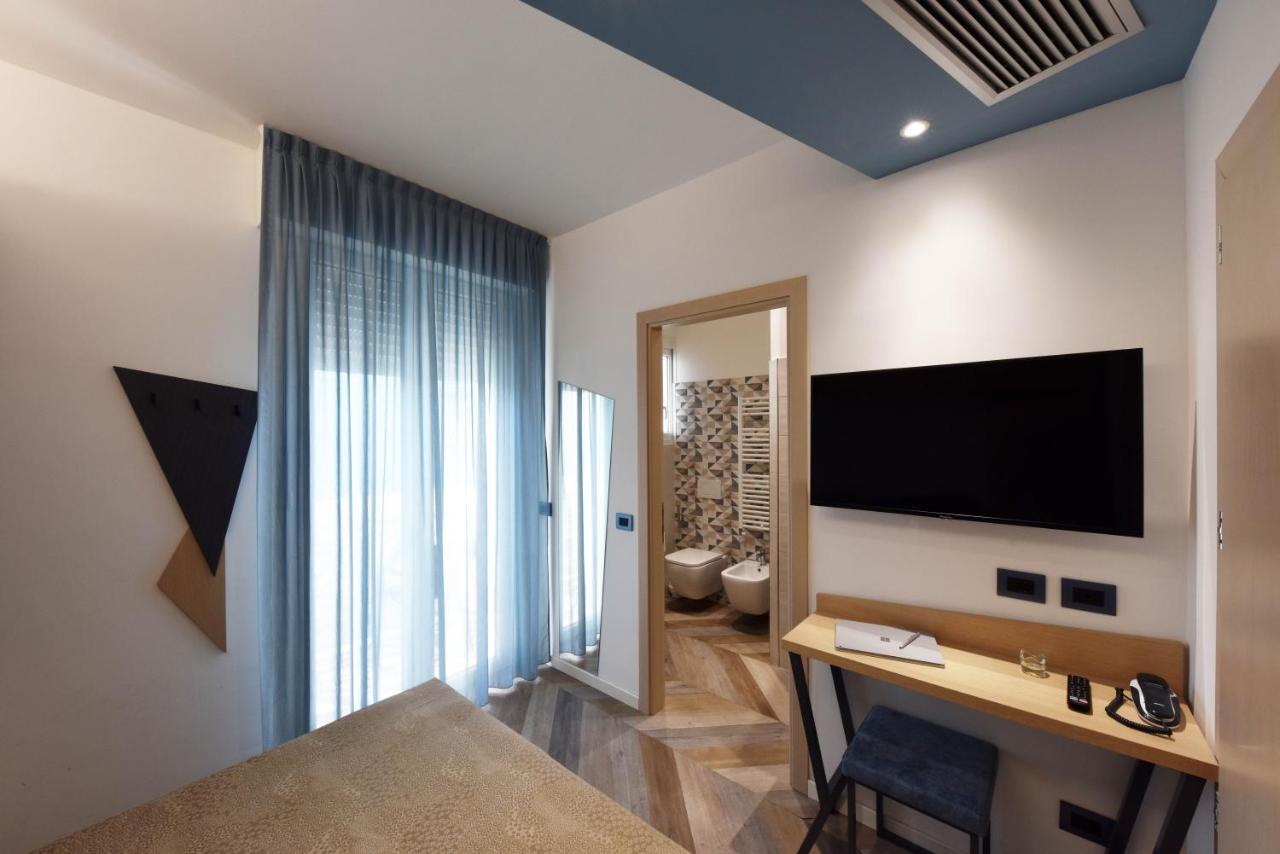 Color Hotel Rimini Ngoại thất bức ảnh