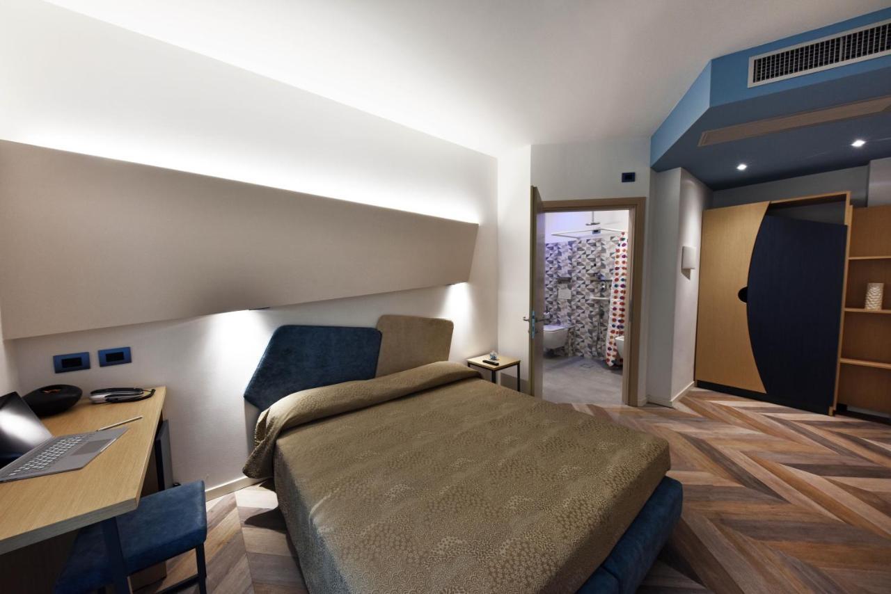 Color Hotel Rimini Ngoại thất bức ảnh